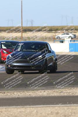 media/Nov-08-2025-Speed Ventures (Sat) [[1c7a6332f5]]/TC B/Session 3 (Turn 1)/